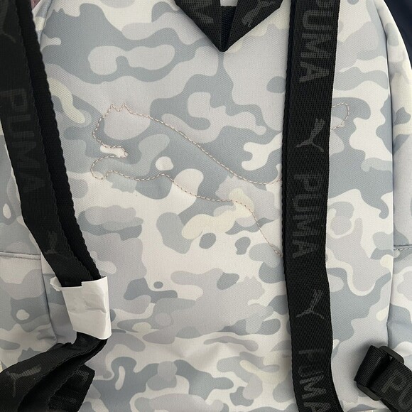 NWT Puma Evercat Rhythm Mini Backpack Pink \ Gray Camo - Picture 4 of 5